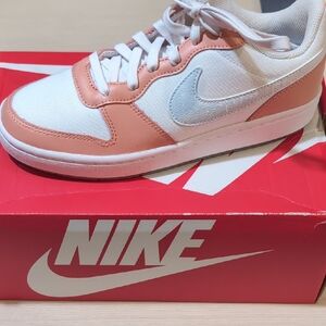 Nike Women's Peach and White Sneakers